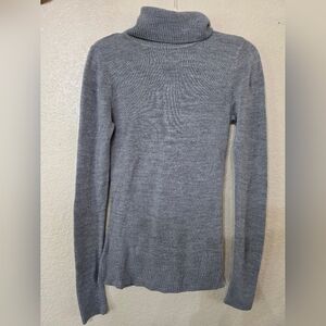 🔸️5 FOR $25 H&M Gray Women's Turtleneck Sweater